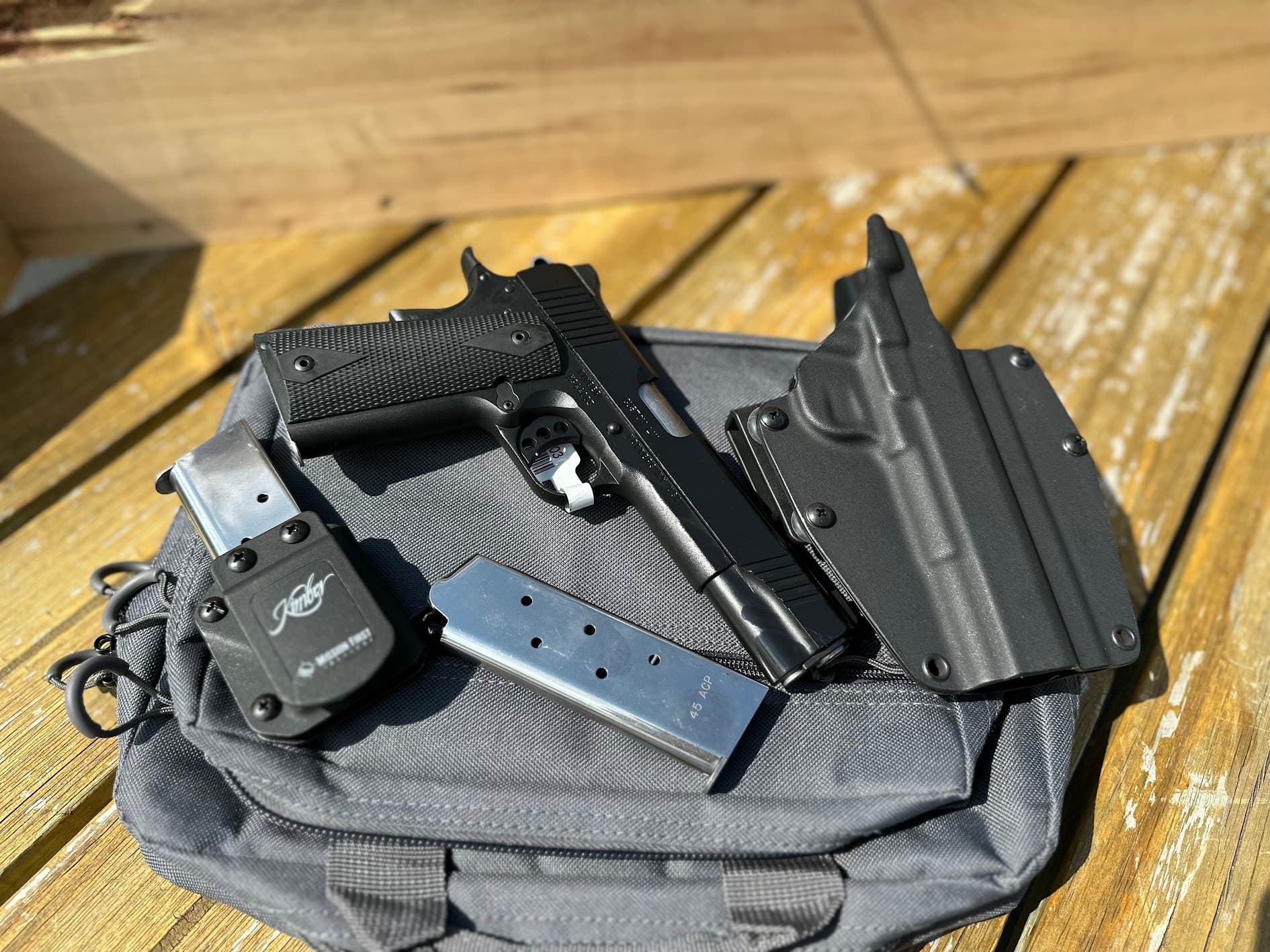 Kimber 1911 Custom LW, 45ACP, Pistol Bundle,with 3 Mags, Holsters,and Range Bag